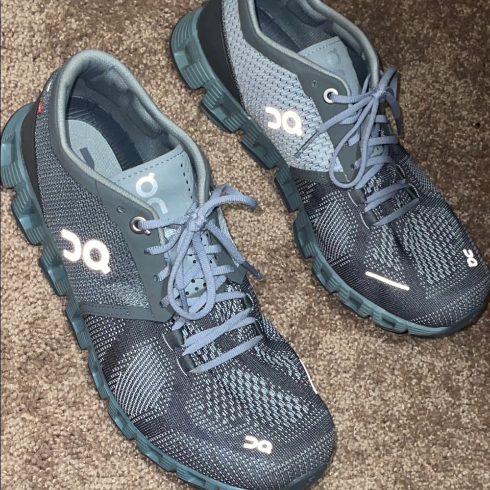 Size 8 Gray OnCloud